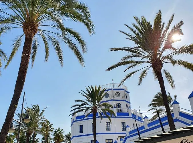 Sea View Near Port Lejlighed